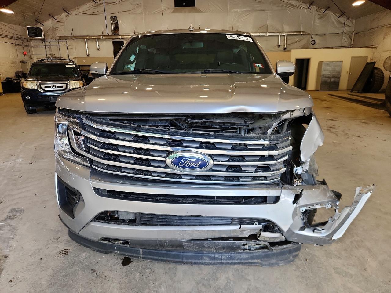 2021 Ford Expedition Xlt - Фото 5