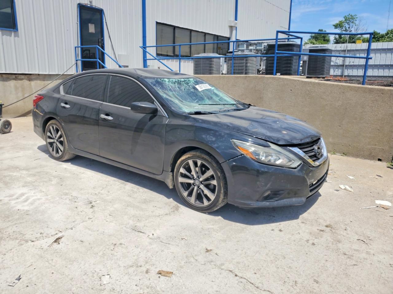 2017 Nissan Altima Sedan - Фото 4