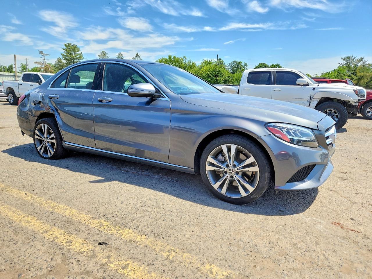 2019 Mercedes-Benz C 300 4Matic - Фото 4