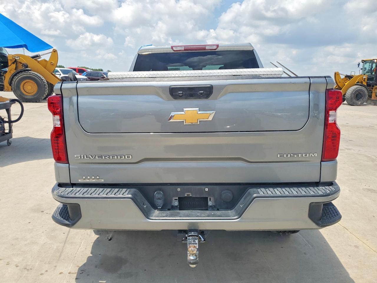 2023 Chevrolet Silverado C1500 Custom - Фото 6
