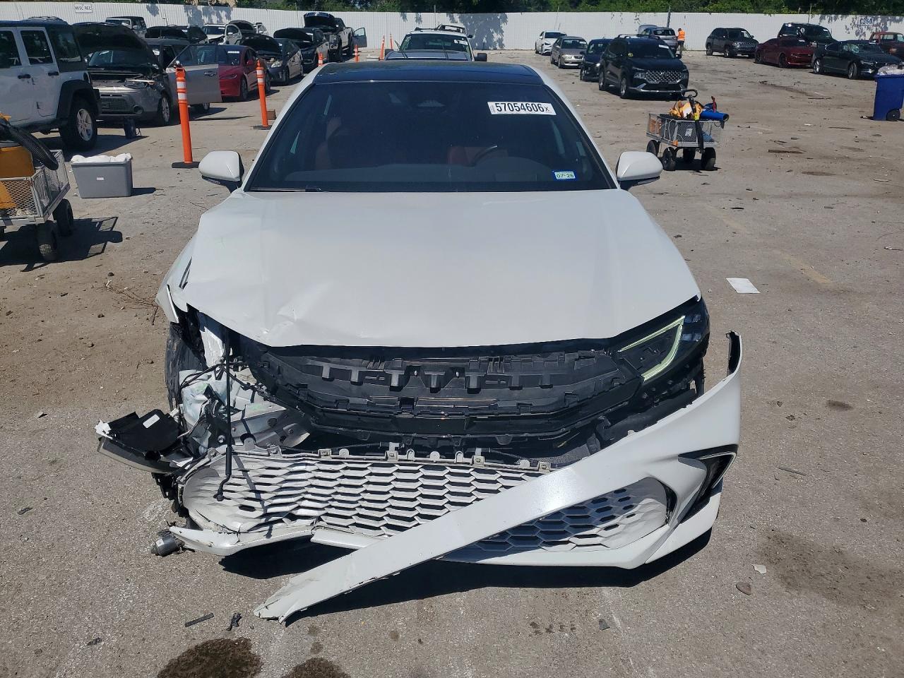 2025 Toyota Camry Xse - Фото 5