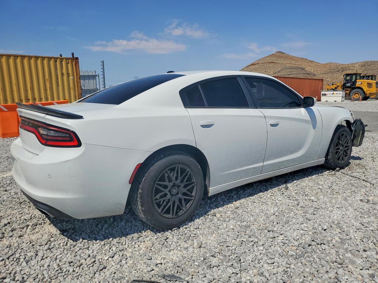 2017 Dodge Charger Se - Image 3