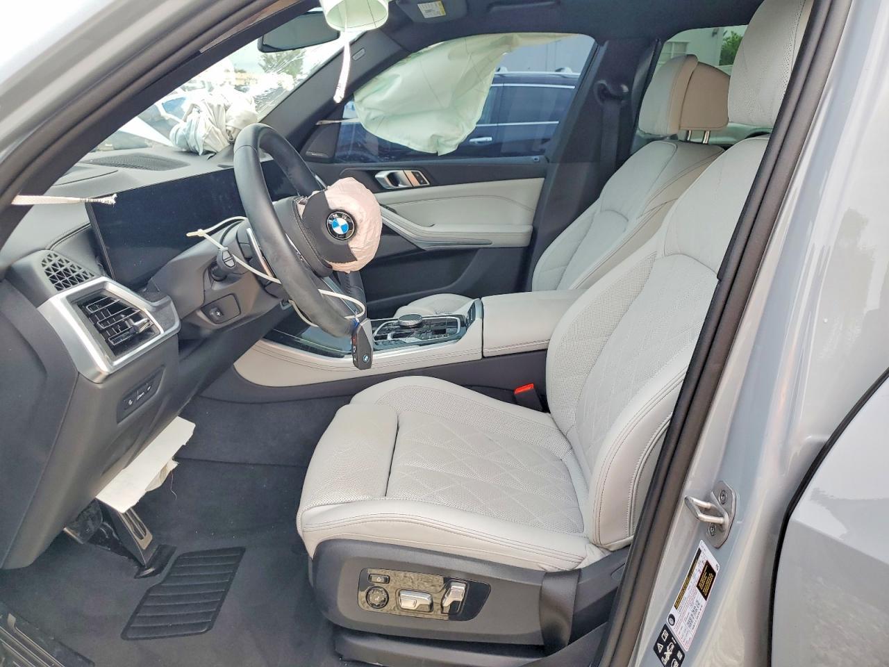 2025 BMW X5 xDrive40I - Image 7