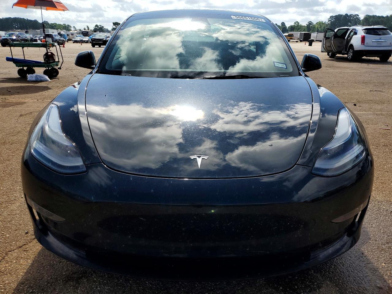 2022 Tesla Model 3 - Фото 5