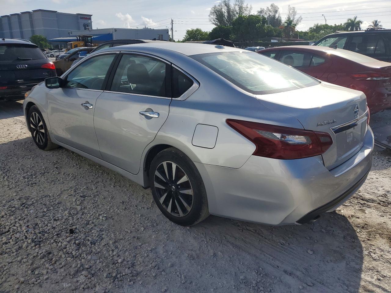 2018 Nissan Altima 2.5 Sv - Image 2