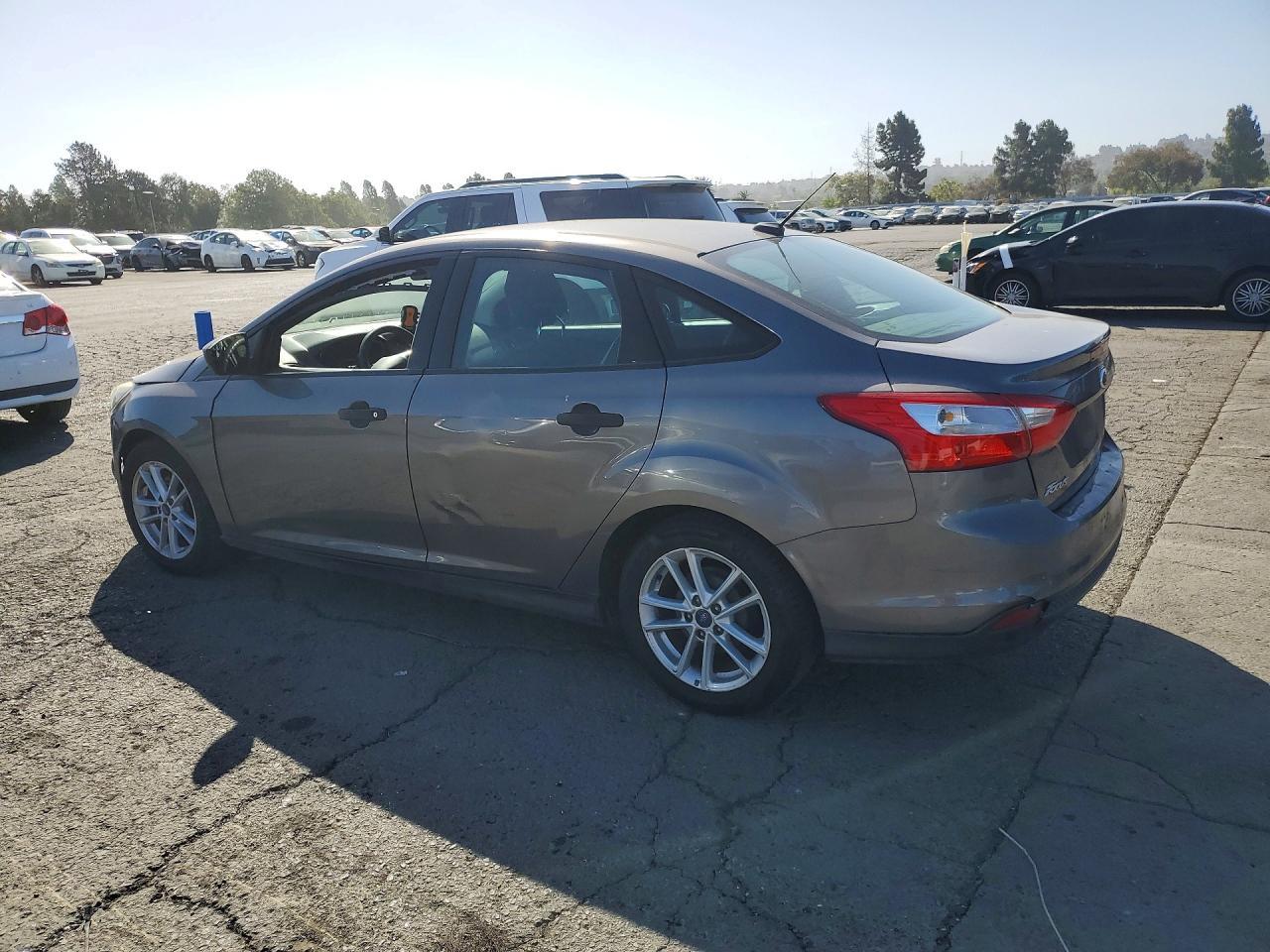 2014 Ford Focus S - Фото 2