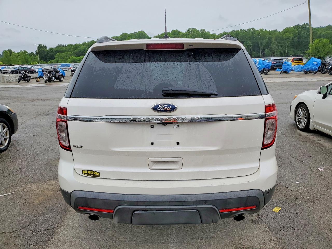2012 Ford Explorer Xlt - Image 6