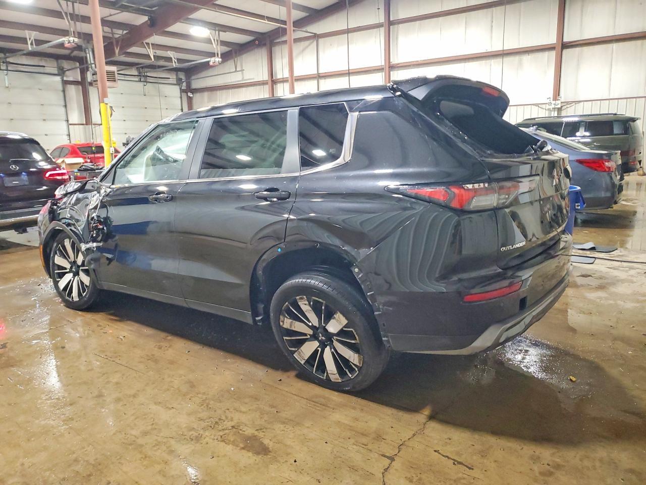 2025 Mitsubishi Outlander Se - Фото 2