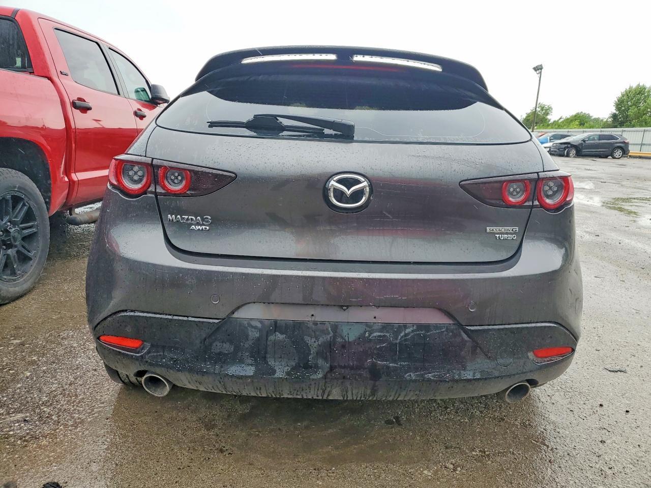 2021 Mazda 3 Premium Plus - Фото 6