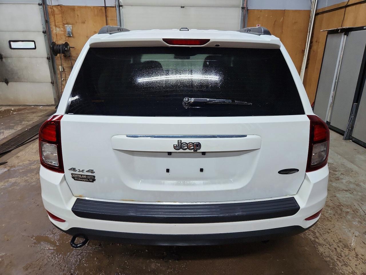 2015 Jeep Compass Latitude - Image 6