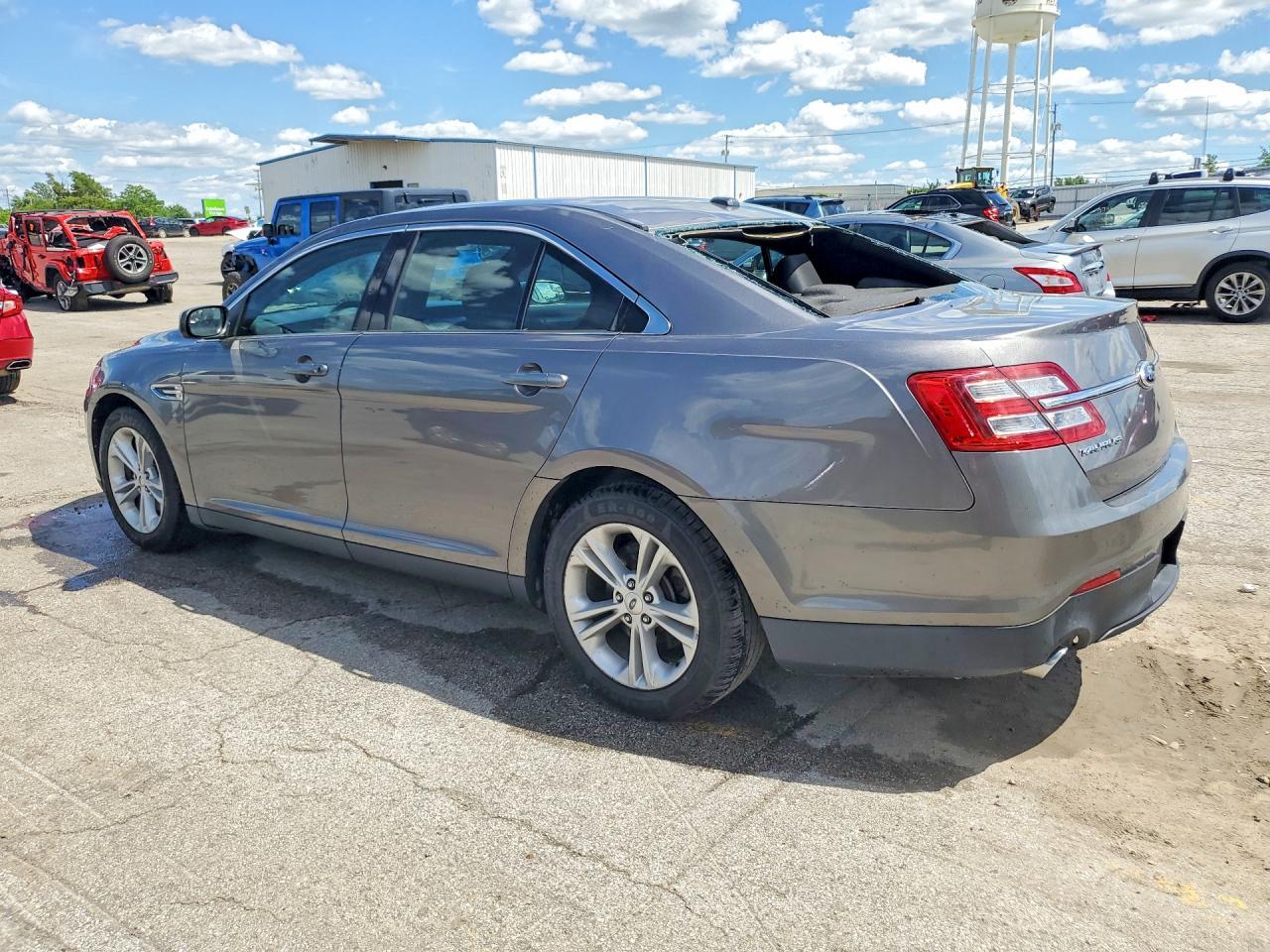 2014 Ford Taurus Sel - Image 2