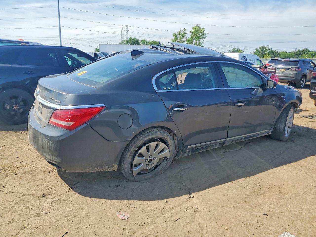2015 Buick Lacrosse - Image 3