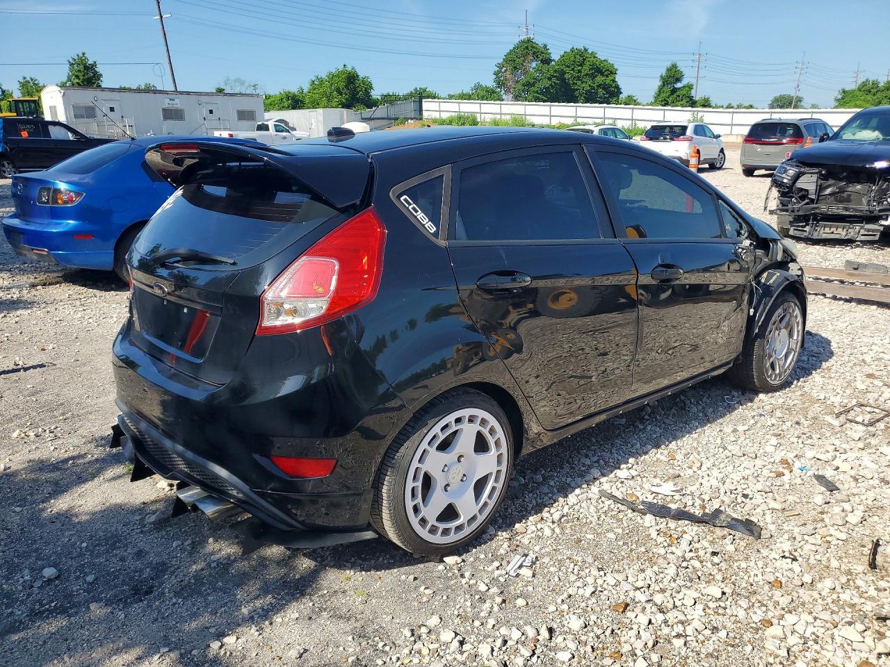 2016 Ford Fiesta St - Фото 3