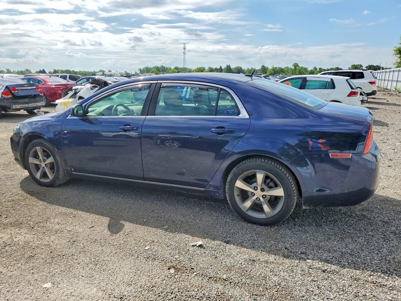 2009 Chevrolet Malibu Lt - Image 2