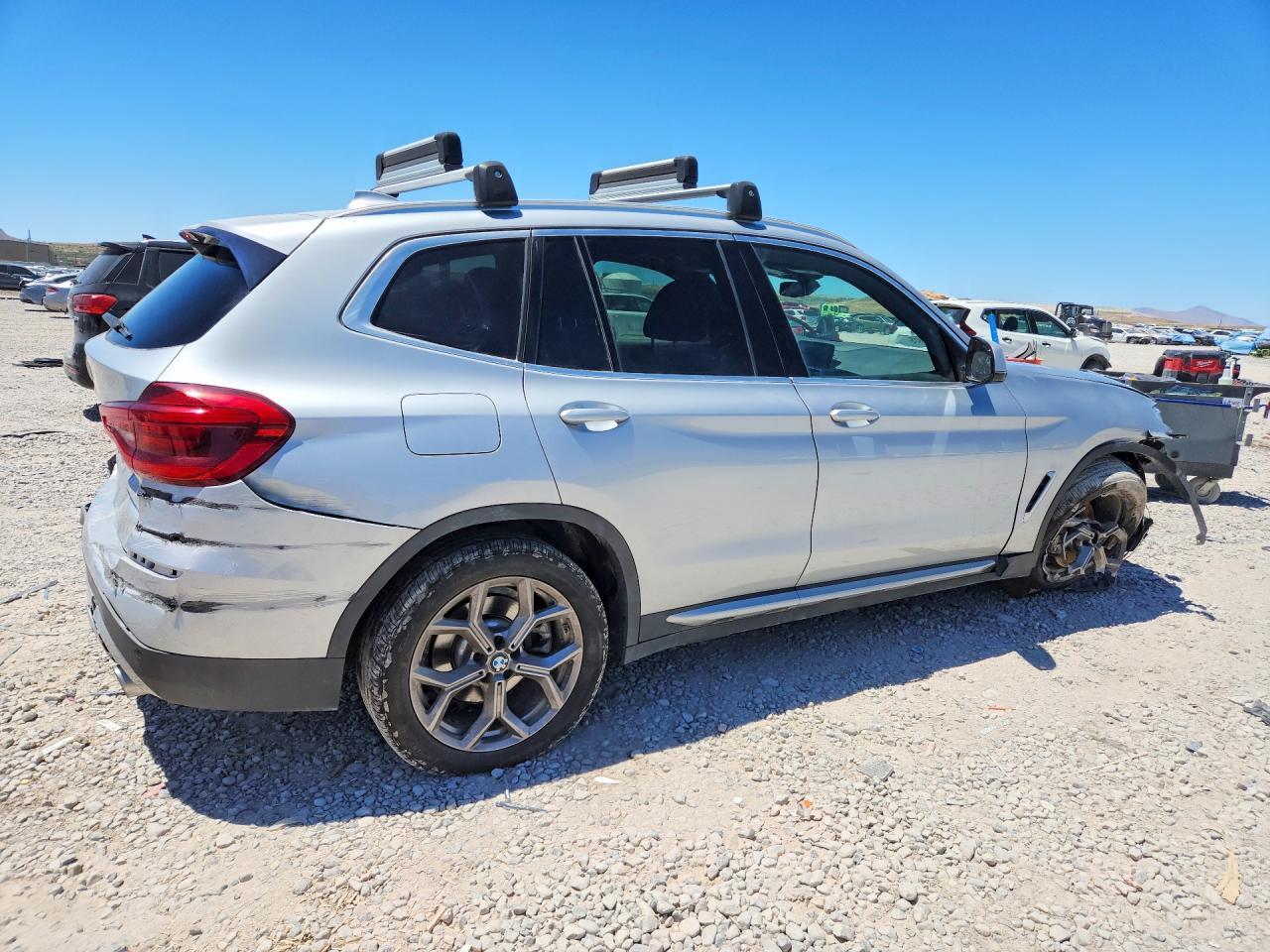 2021 BMW X3 xDrive30E - Фото 3