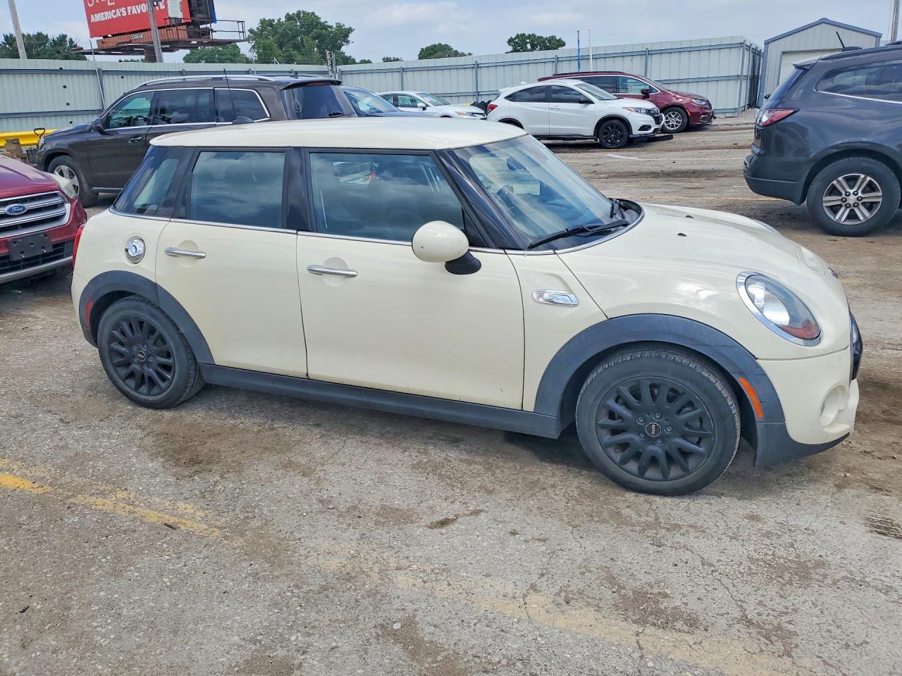 2016 Mini Cooper S - Image 4
