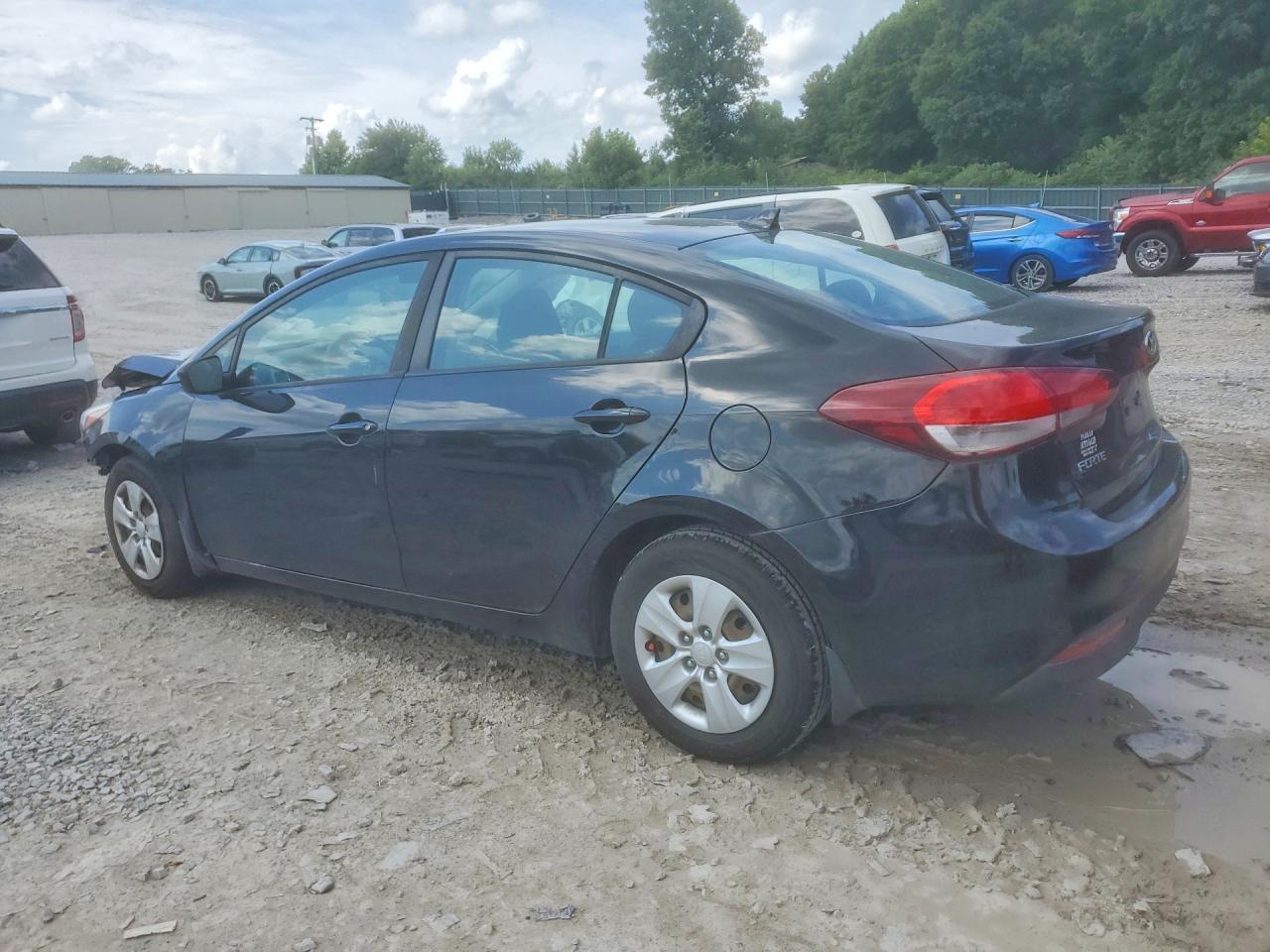 2017 Kia Forte Lx - Image 2