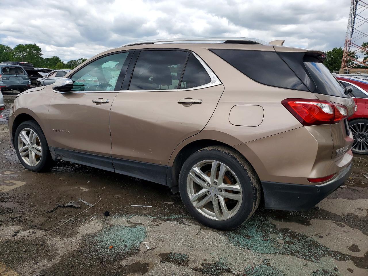 2019 Chevrolet Equinox Premier - Фото 2