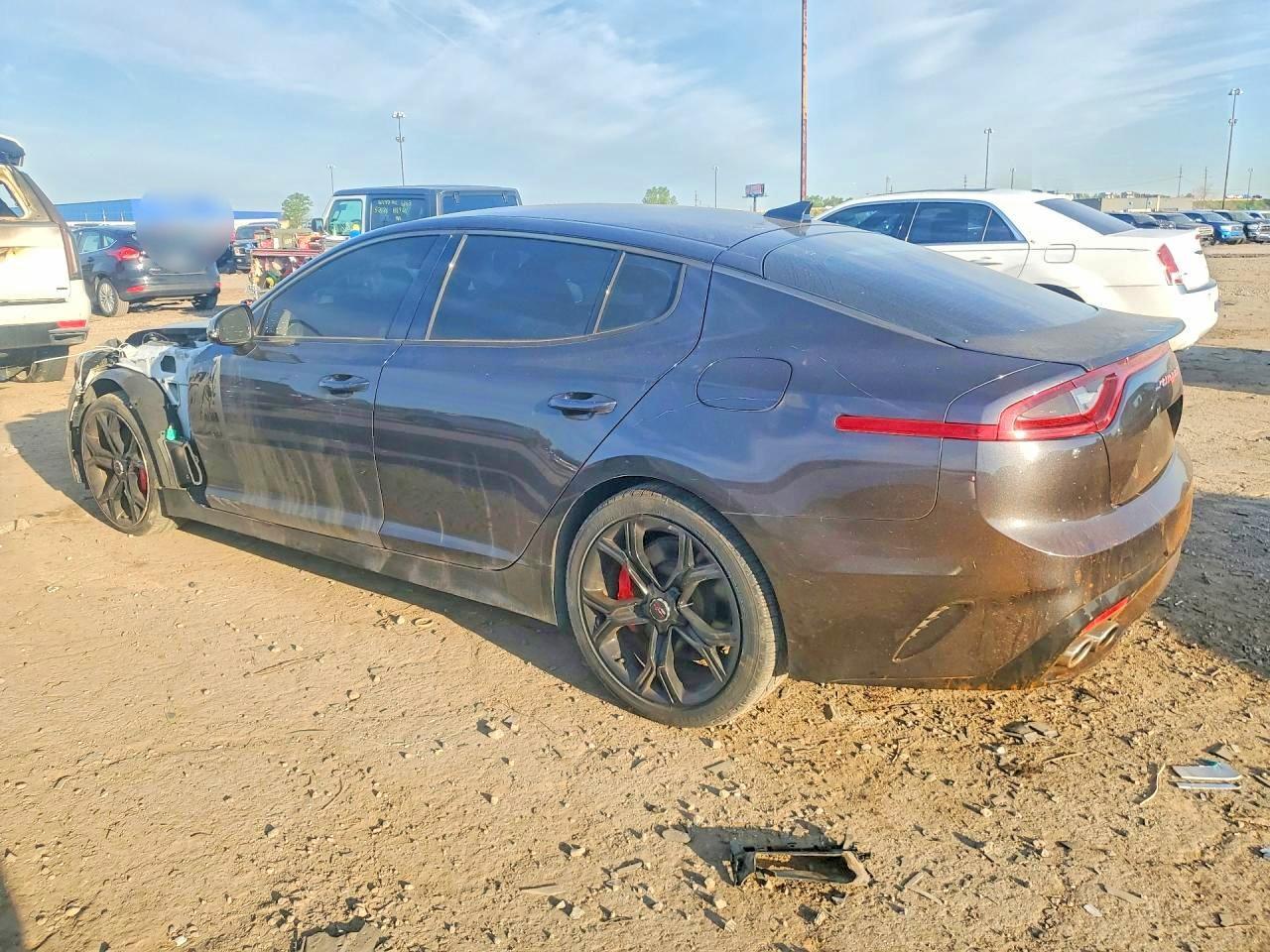 2018 Kia Stinger Gt - Image 2