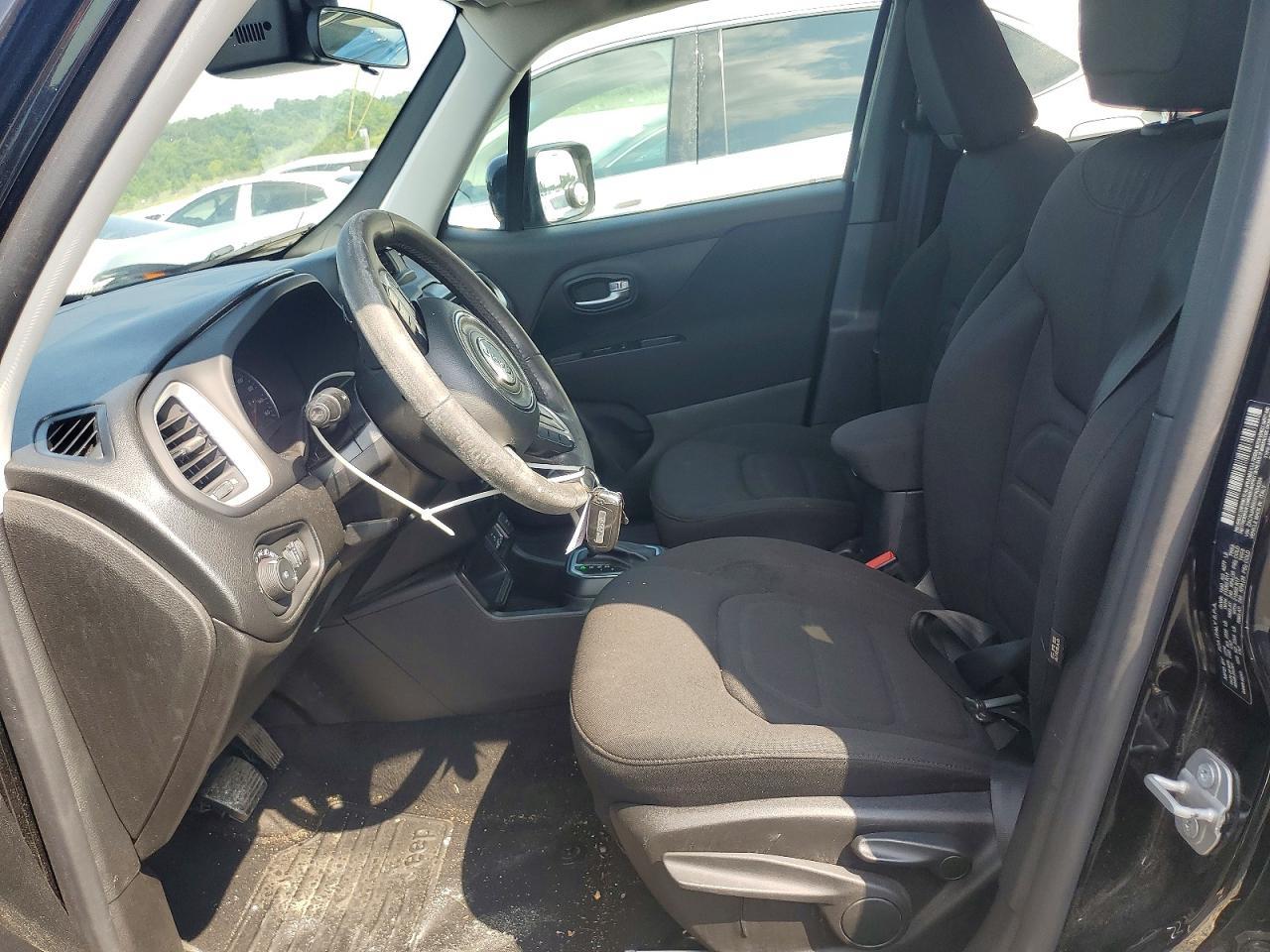 2019 Jeep Renegade Latitude - Image 7
