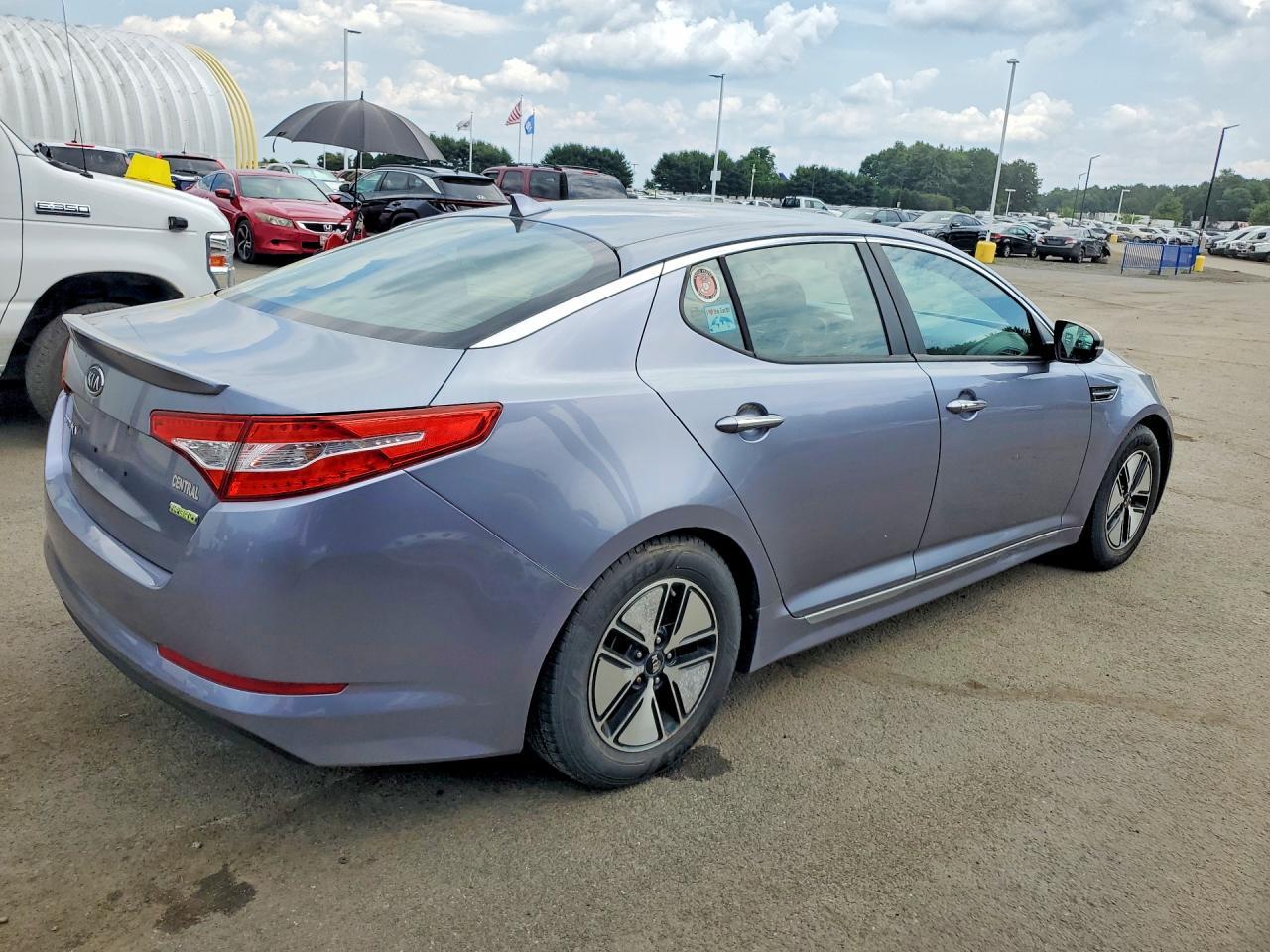 2012 Kia Optima Hybrid - Фото 3
