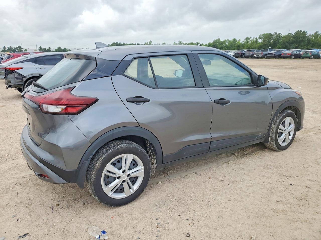 2024 Nissan Kicks S - Фото 3