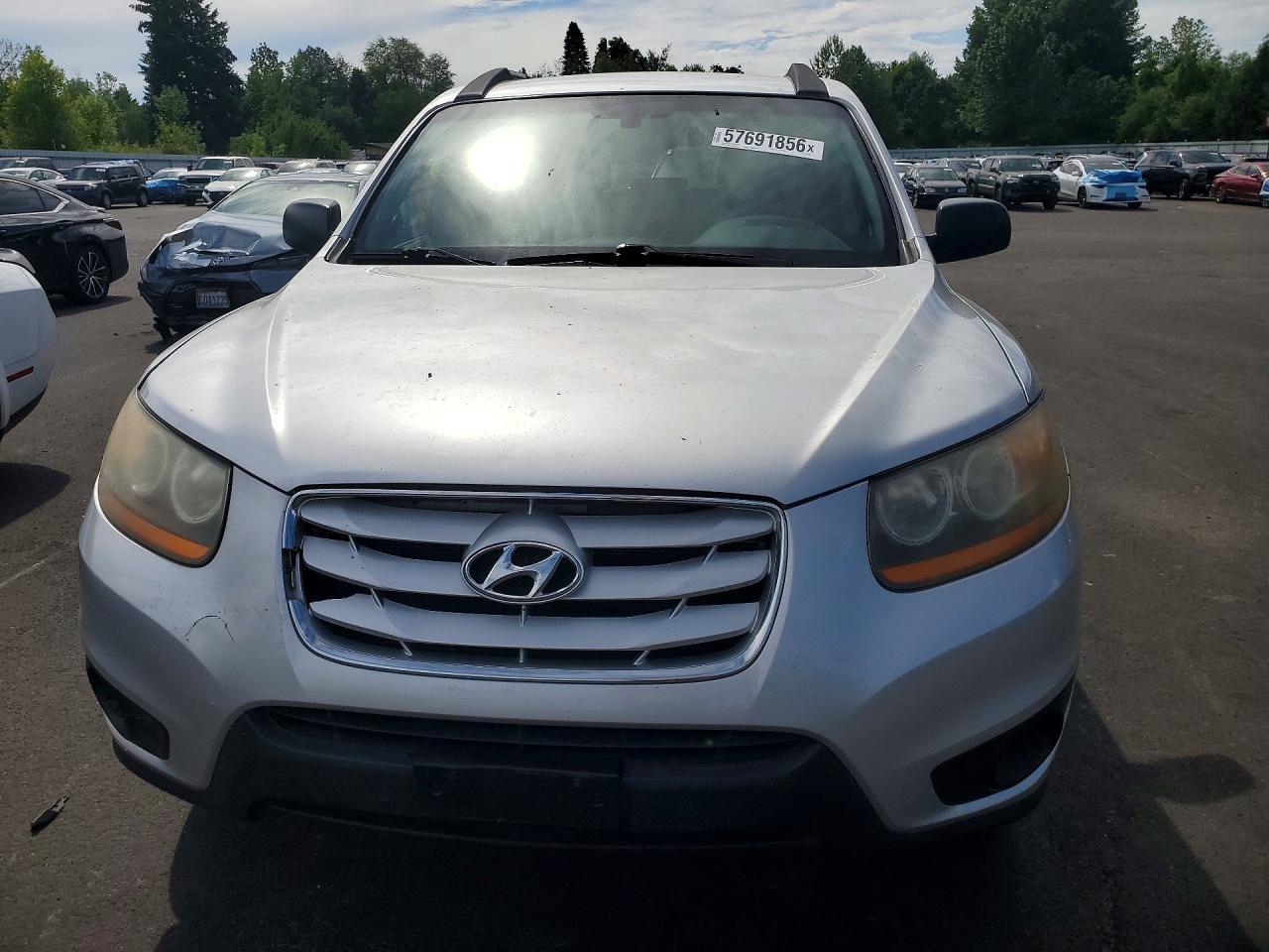 2011 Hyundai Santa Fe Gls - Image 5