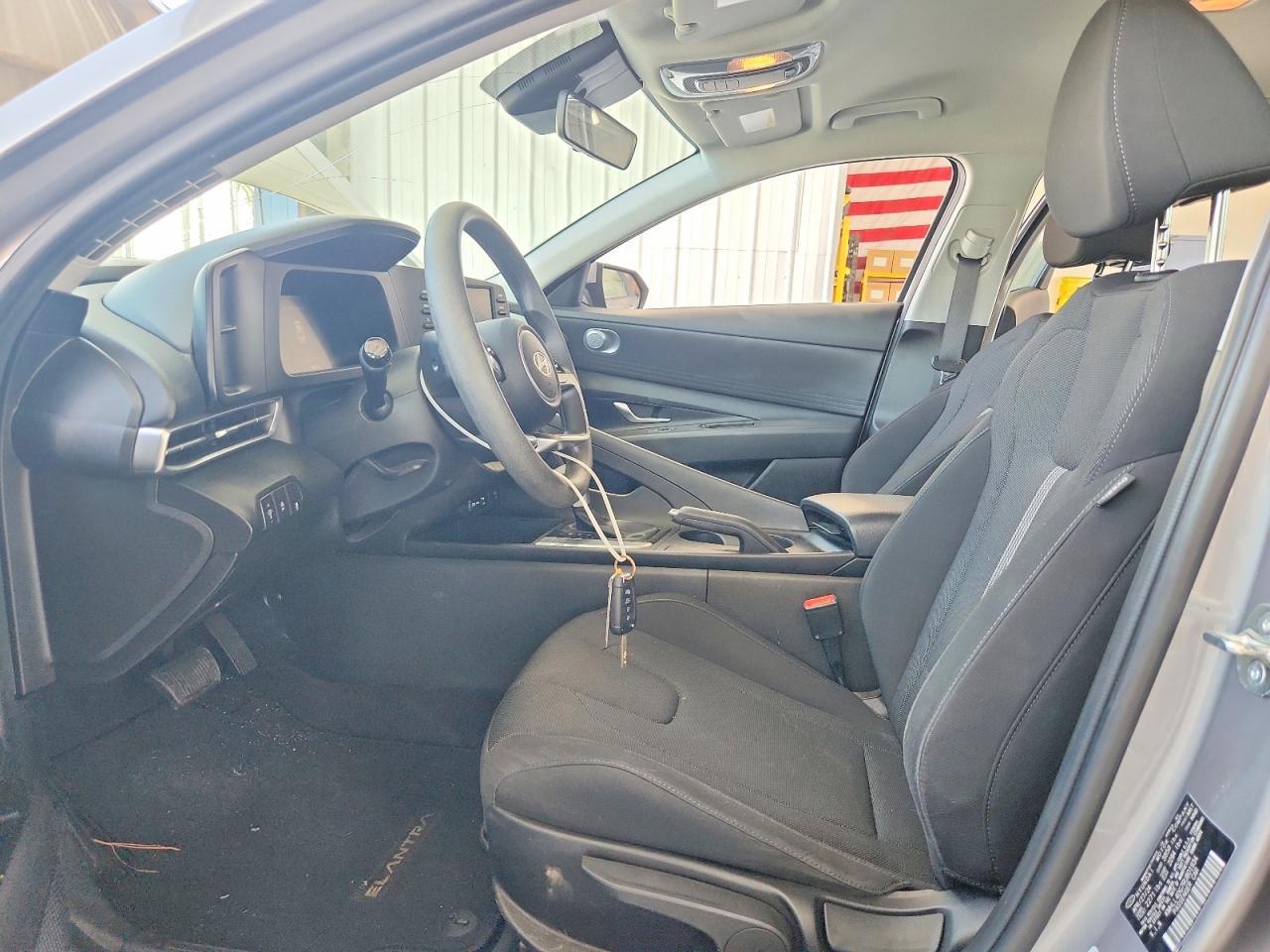 2024 Hyundai Elantra Se - Image 7