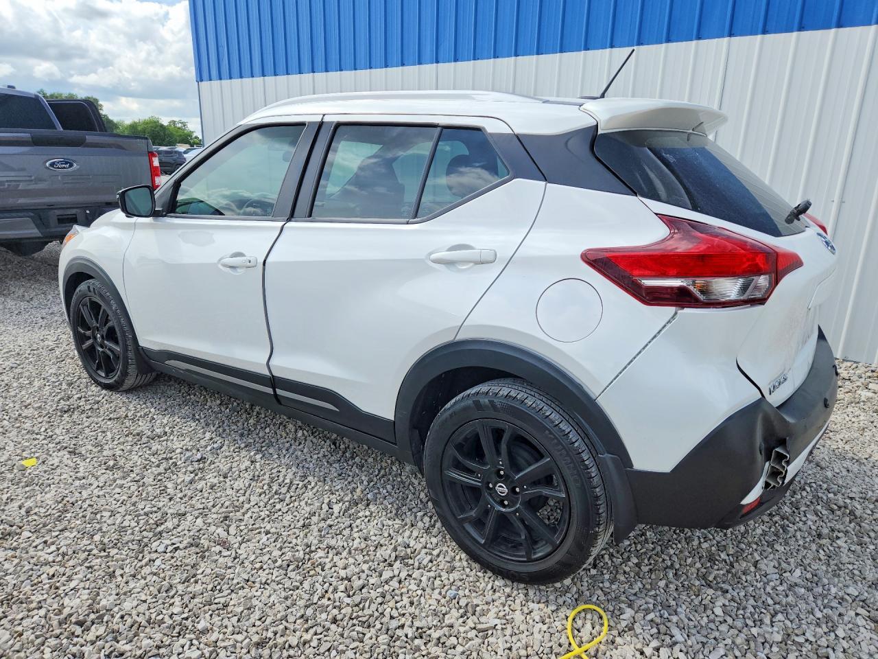2020 Nissan Kicks Sr - Фото 2