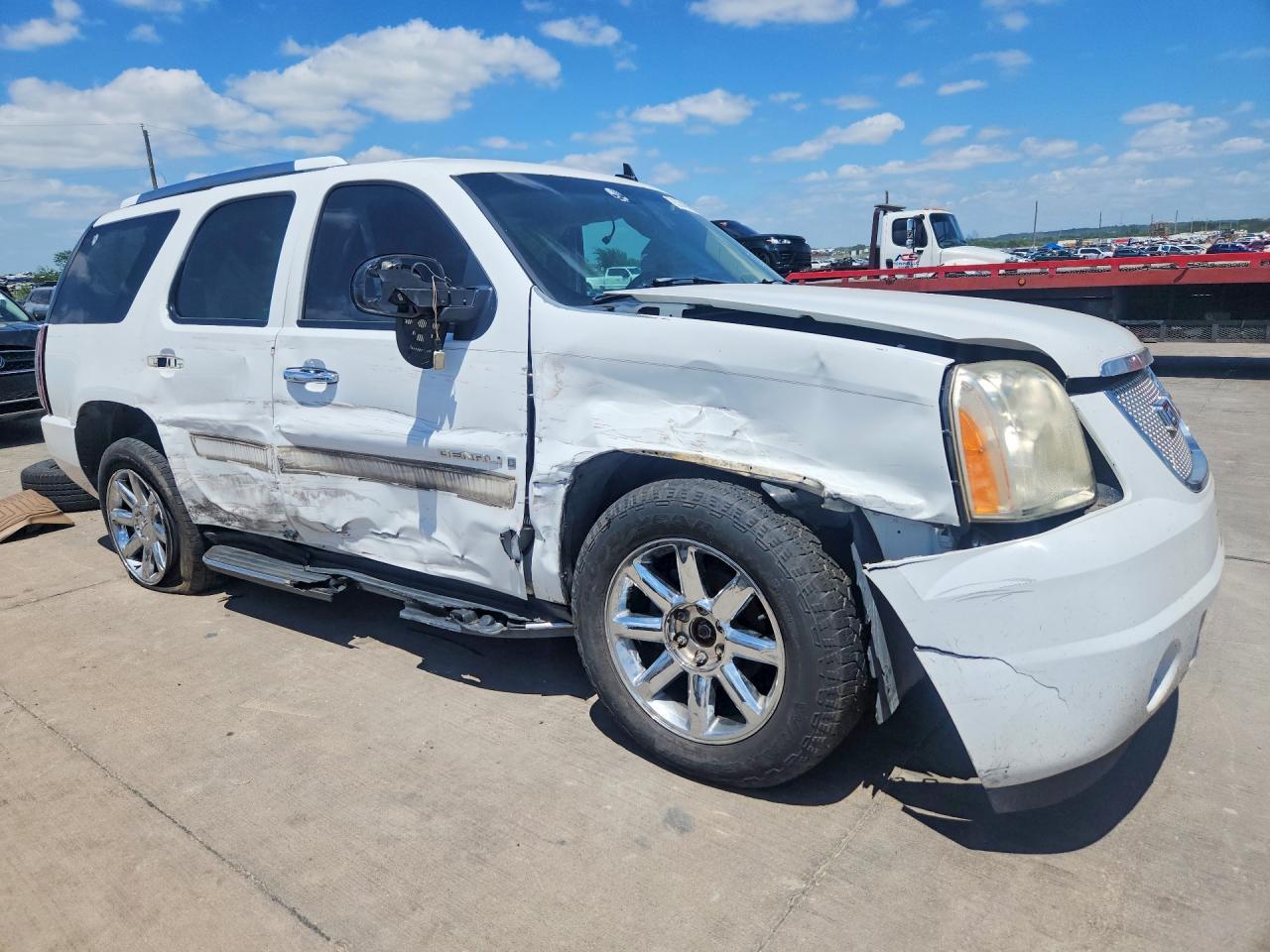 2007 GMC Yukon Denali - Фото 4