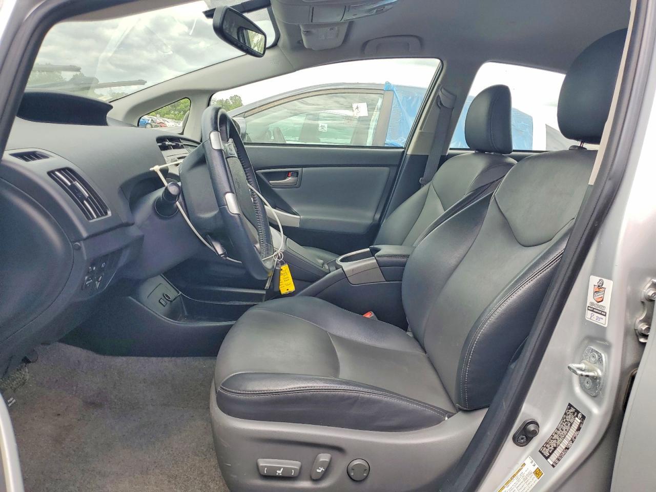 2015 Toyota Prius Five - Фото 7