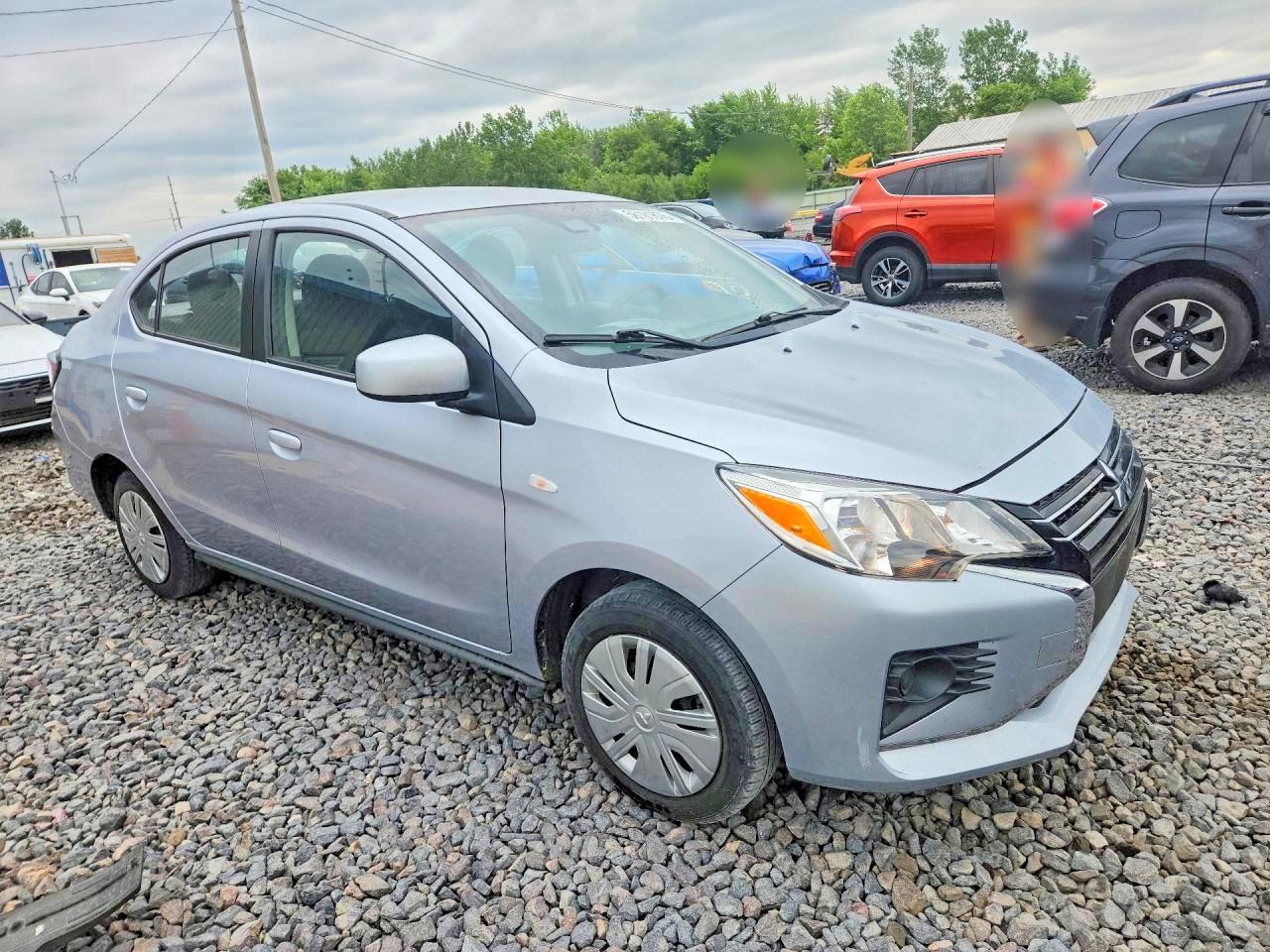 2023 Mitsubishi Mirage G4 Es/G4 Le/G4 Black Edition - Фото 4