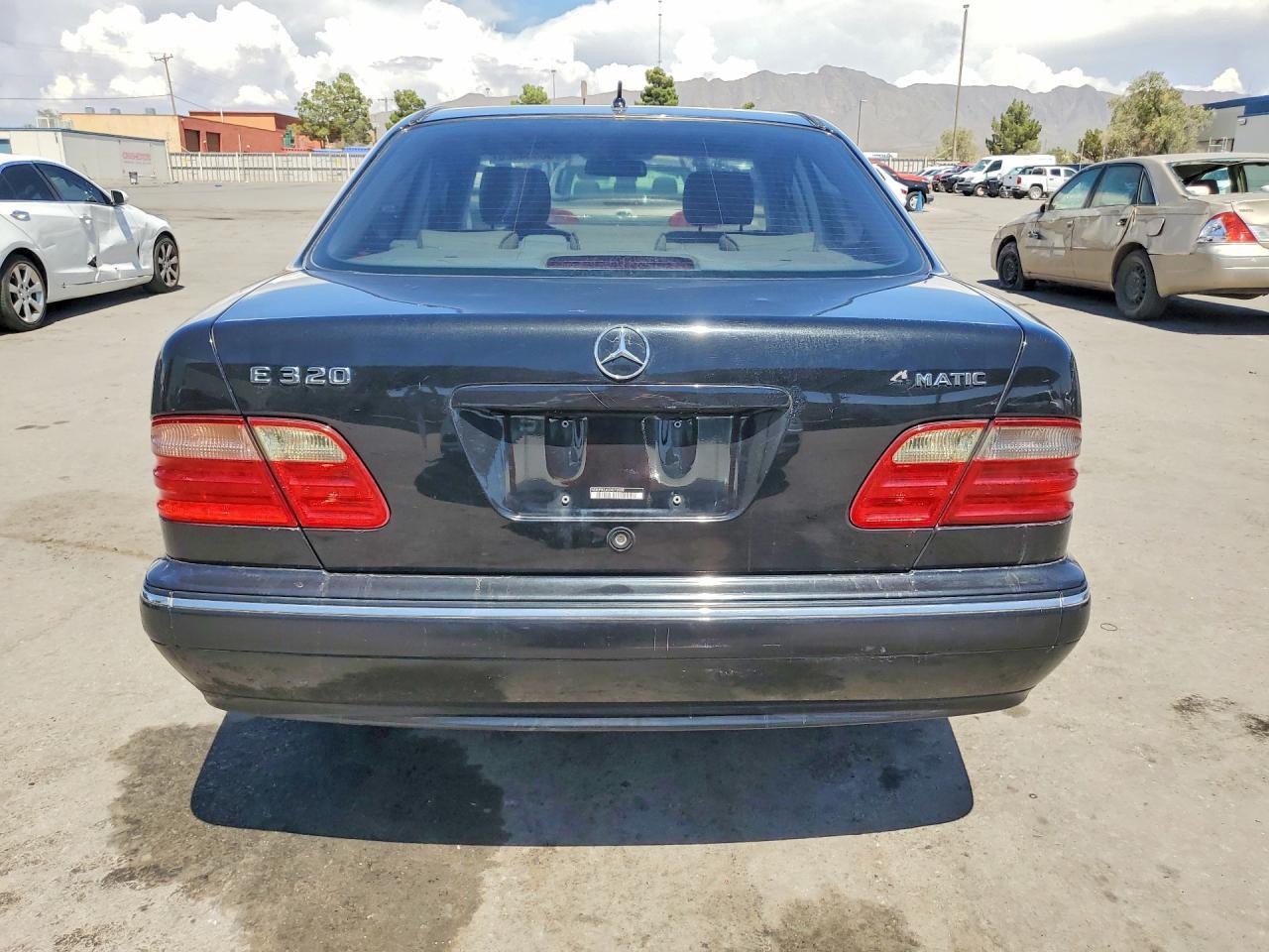 2002 Mercedes-Benz E 320 4Matic - Фото 6