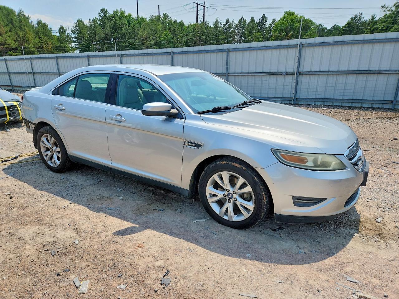 2012 Ford Taurus Sel - Image 4
