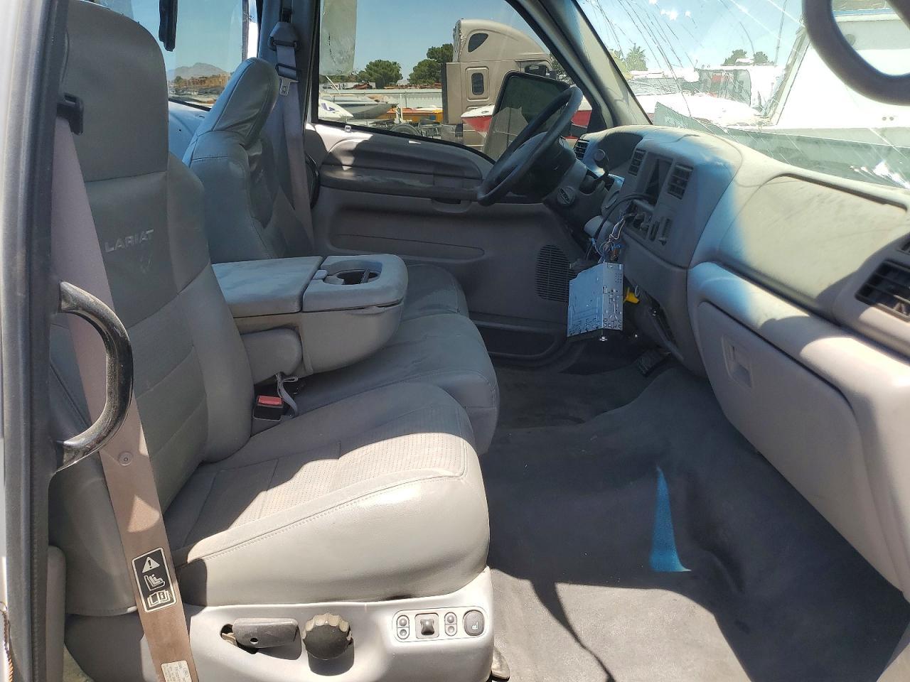 2000 Ford F650 Super Duty - Image 5