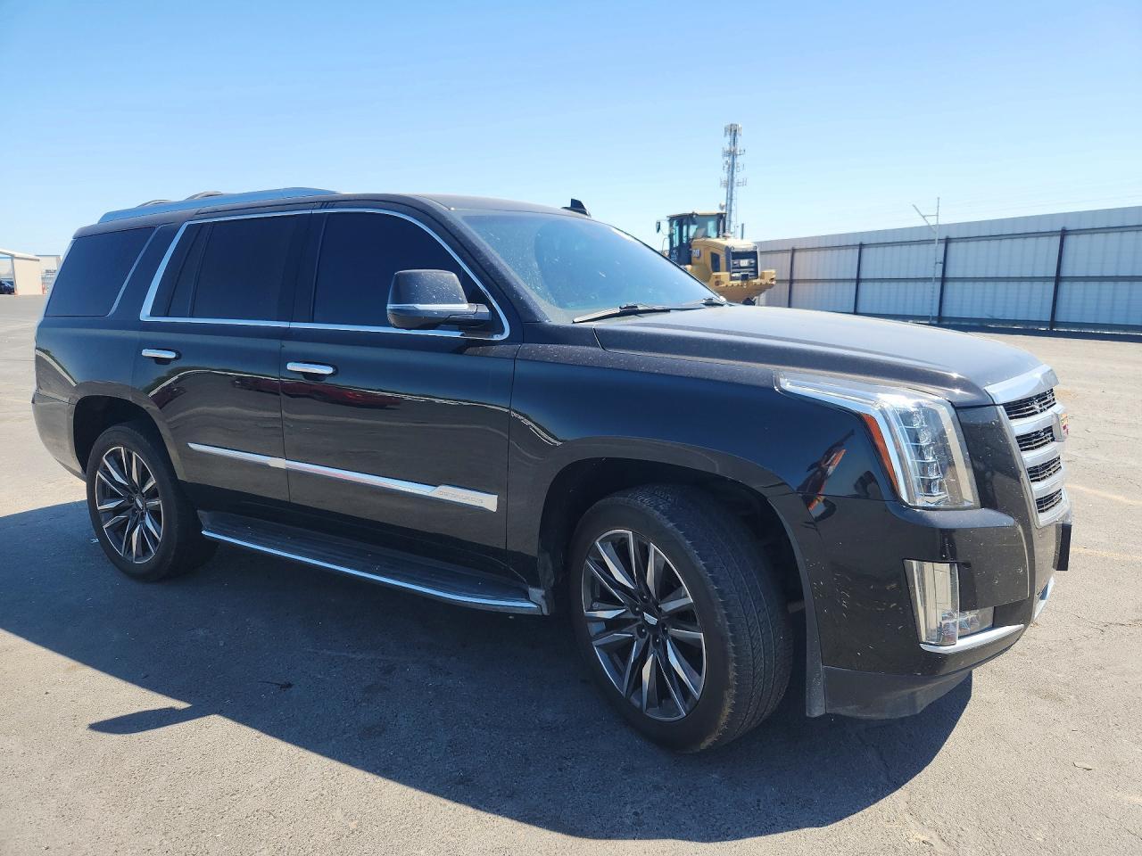 2016 Cadillac Escalade - Image 4