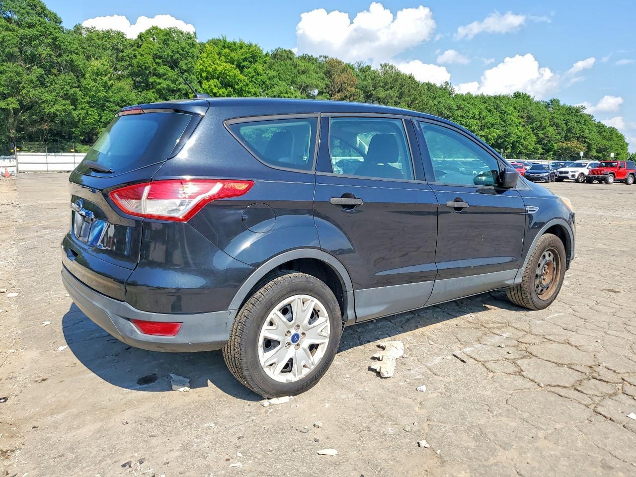 2015 Ford Escape S - Image 3