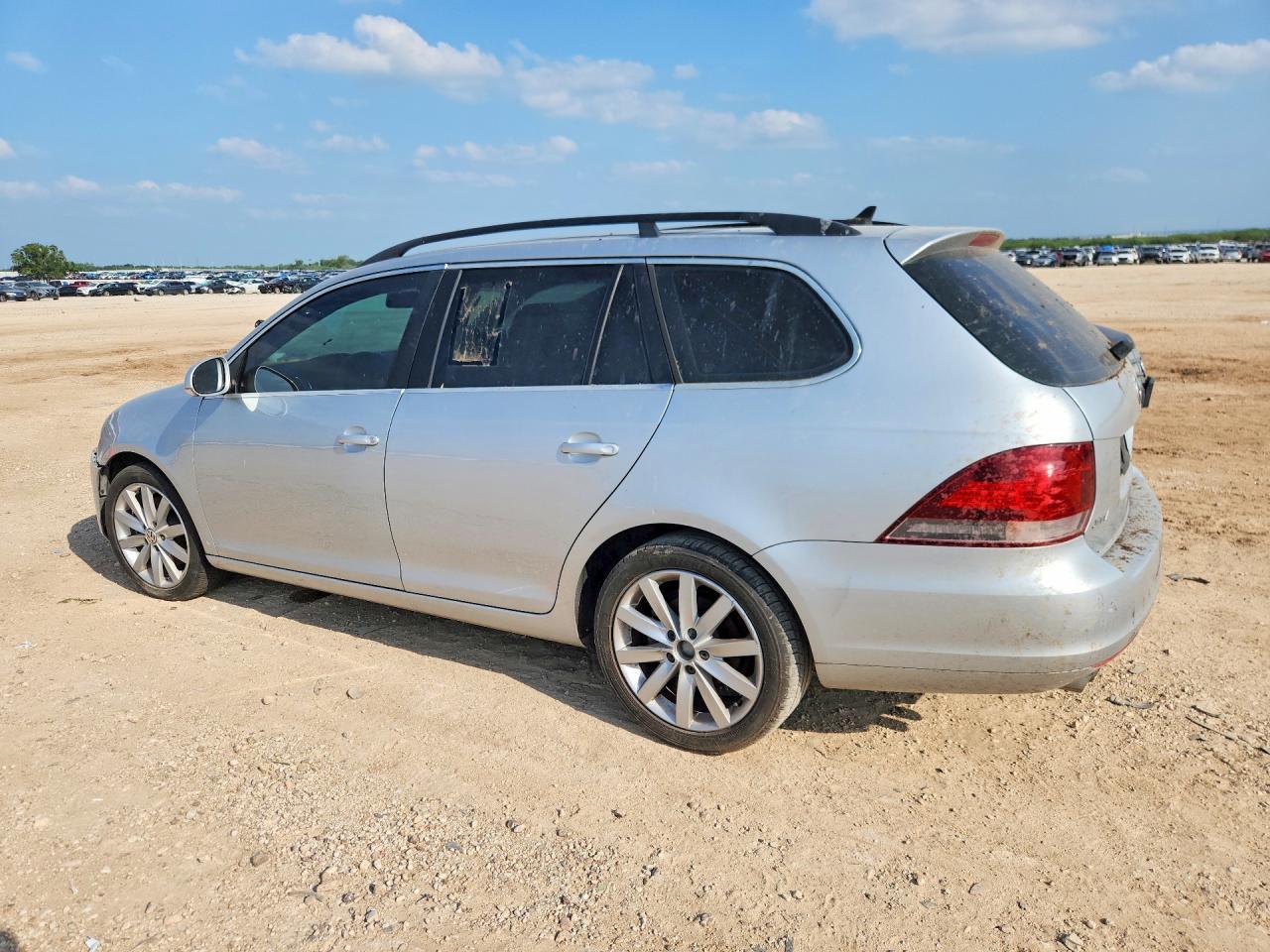 2012 Volkswagen Jetta Tdi - Image 2