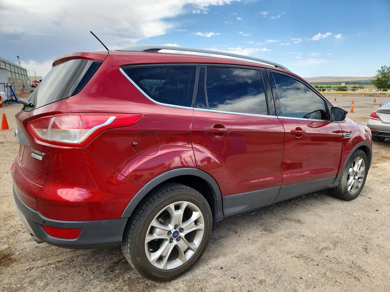 2014 Ford Escape Titanium - Image 3