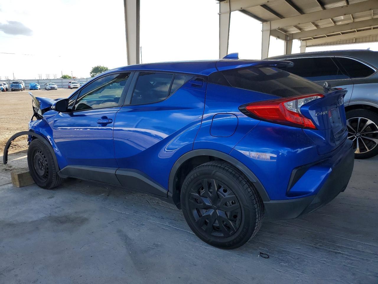 2019 Toyota C-Hr Le - Фото 2