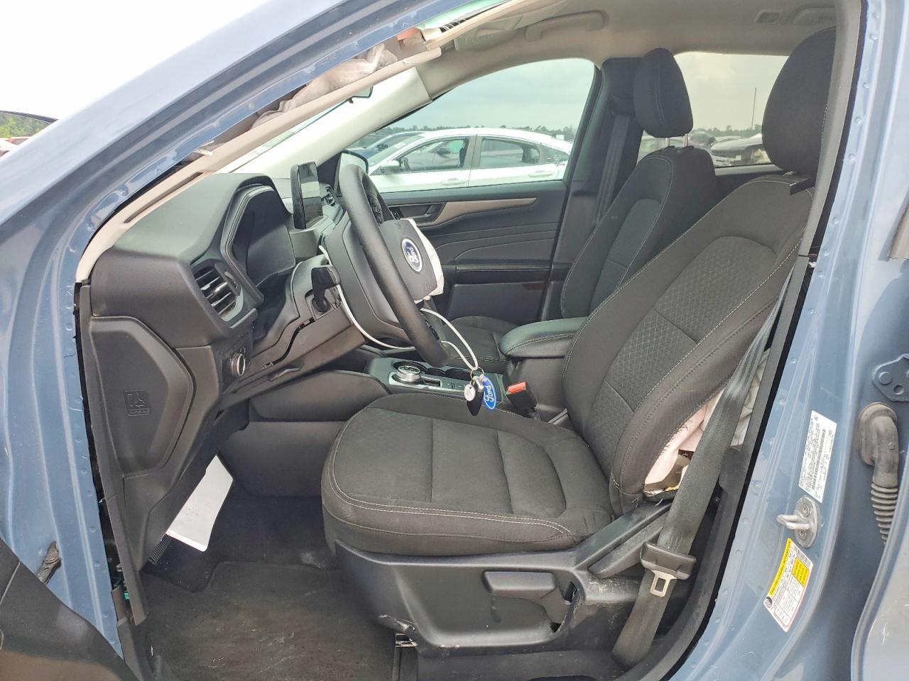 2025 Ford Escape Active - Image 7