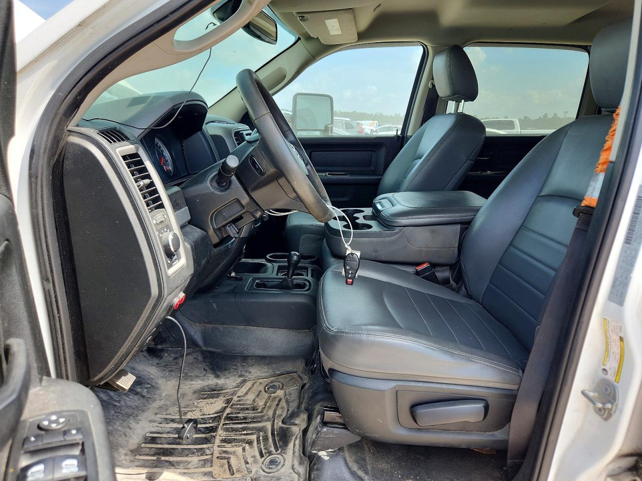 2018 Ram 2500 St - Image 7