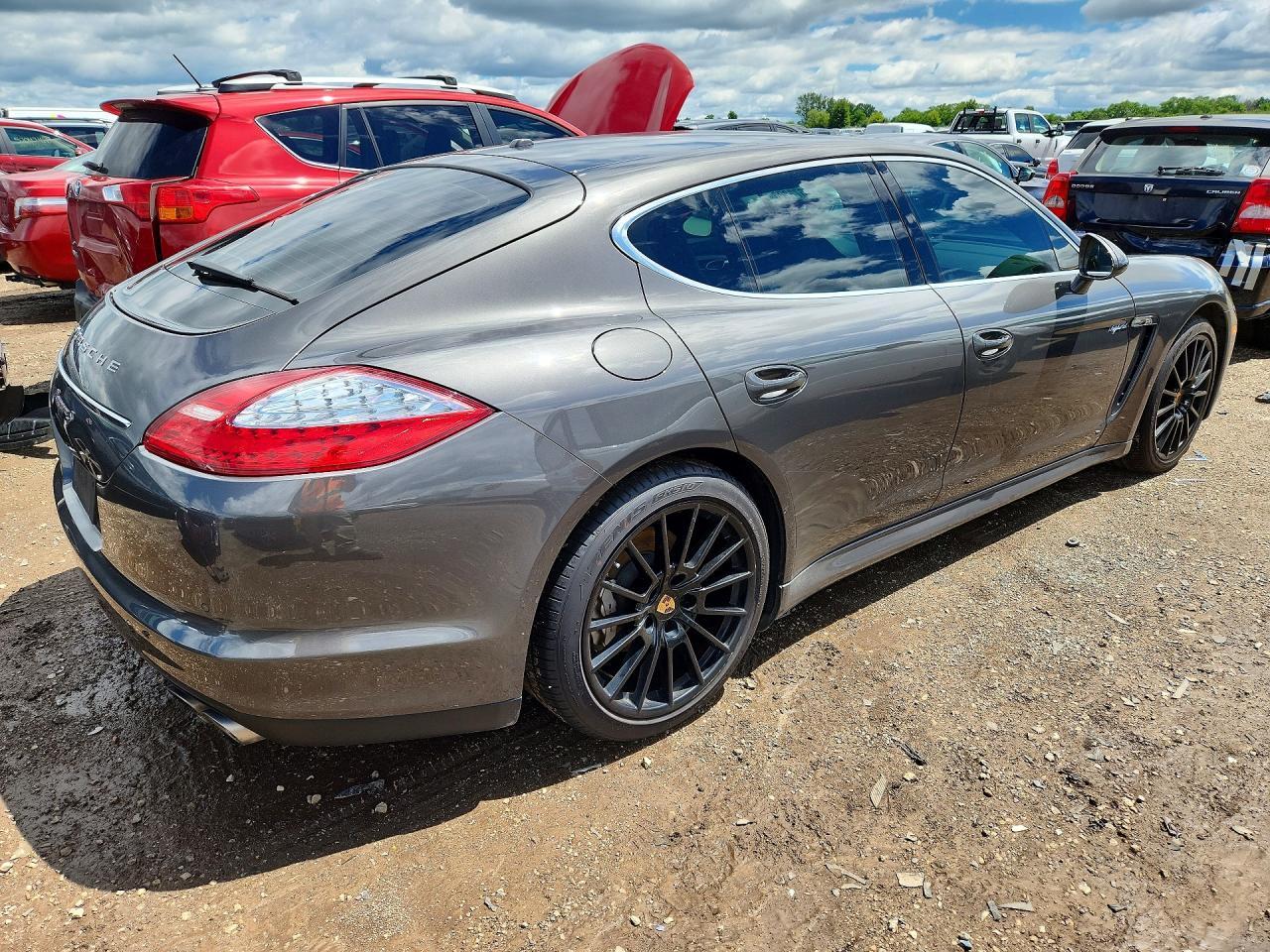 2013 Porsche Panamera S Hybrid - Фото 3