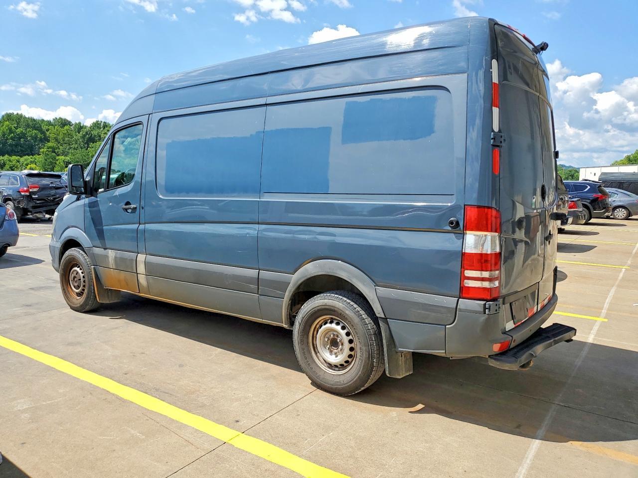 2018 Mercedes-Benz Sprinter 2500 - Фото 2