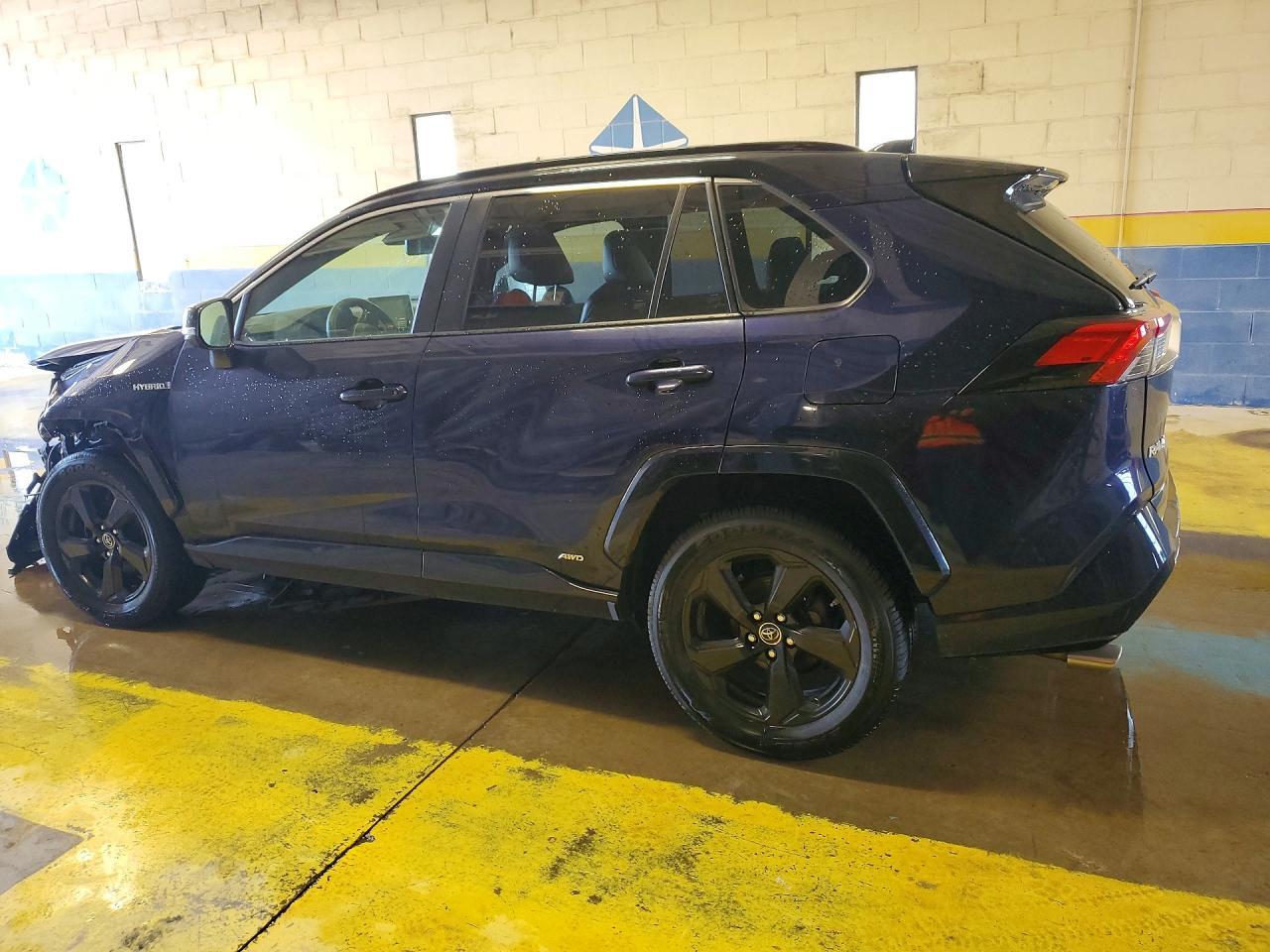 2019 Toyota Rav4 Xse - Image 2
