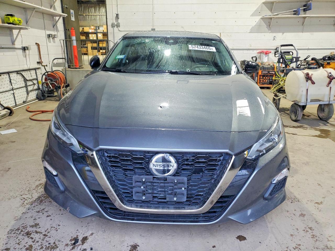 2020 Nissan Altima Sr - Фото 5