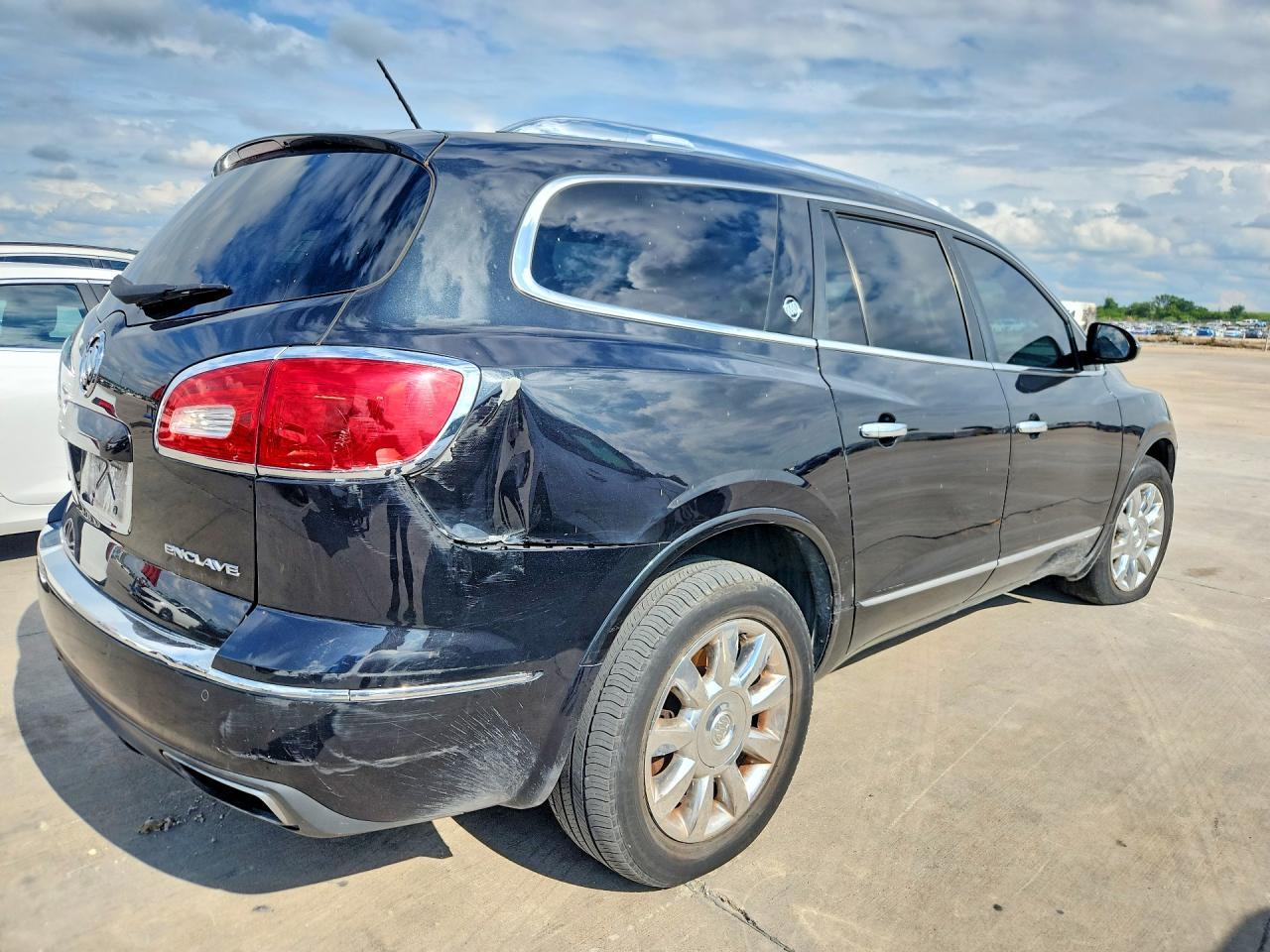 2015 Buick Enclave - Image 3