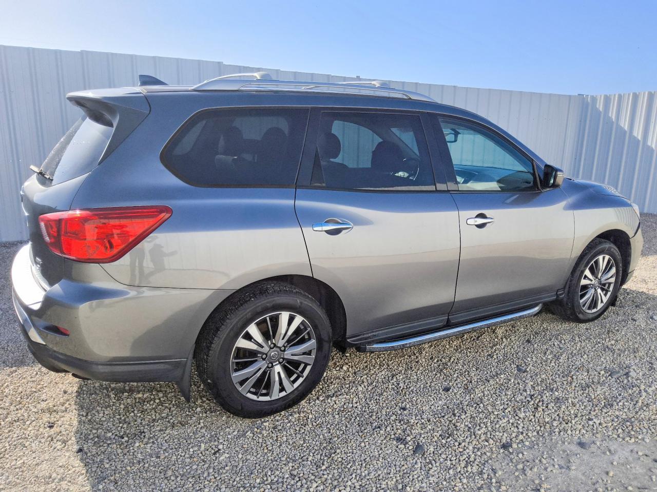 2020 Nissan Pathfinder Sv - Фото 3