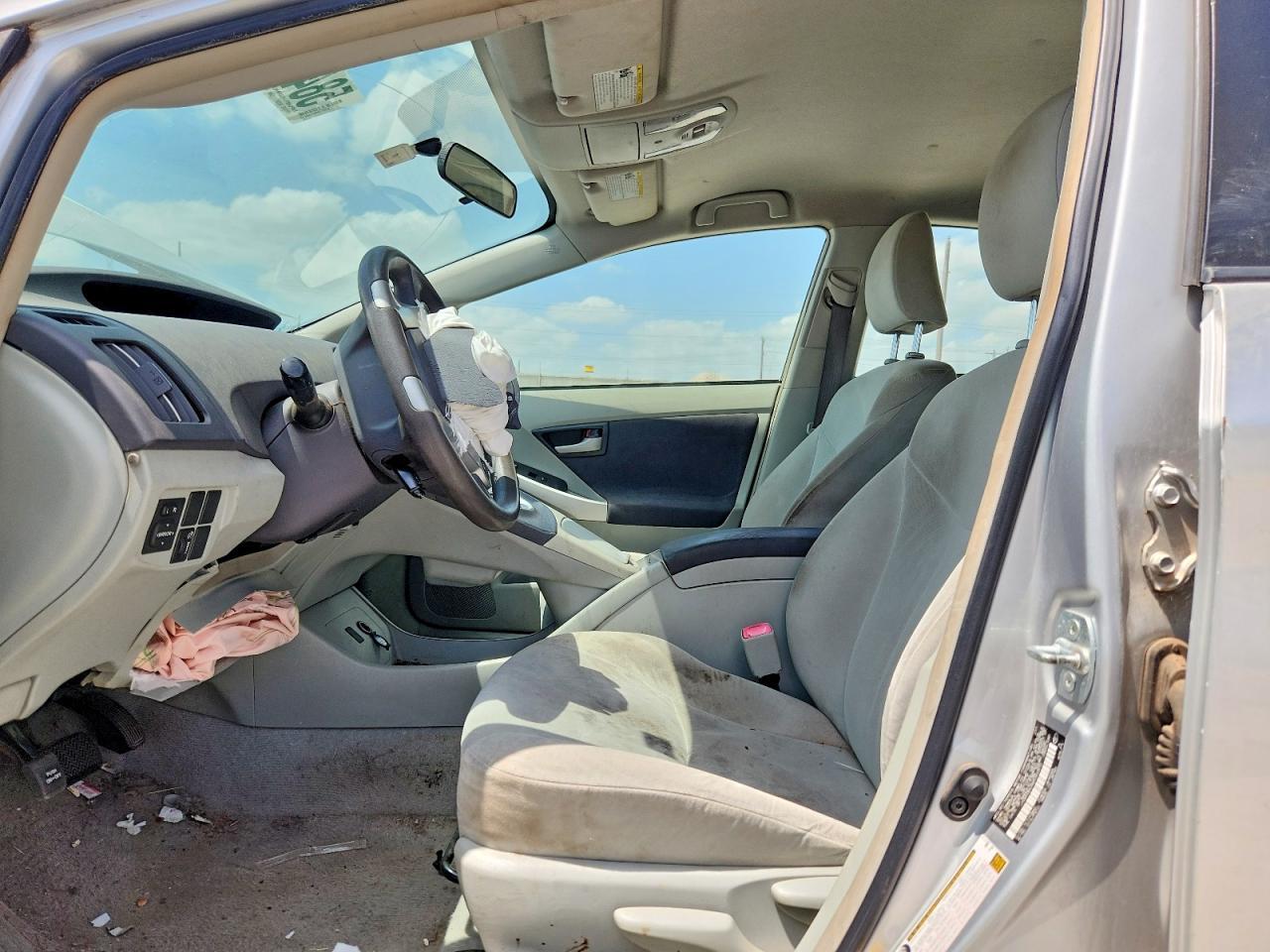 2011 Toyota Prius - Image 7