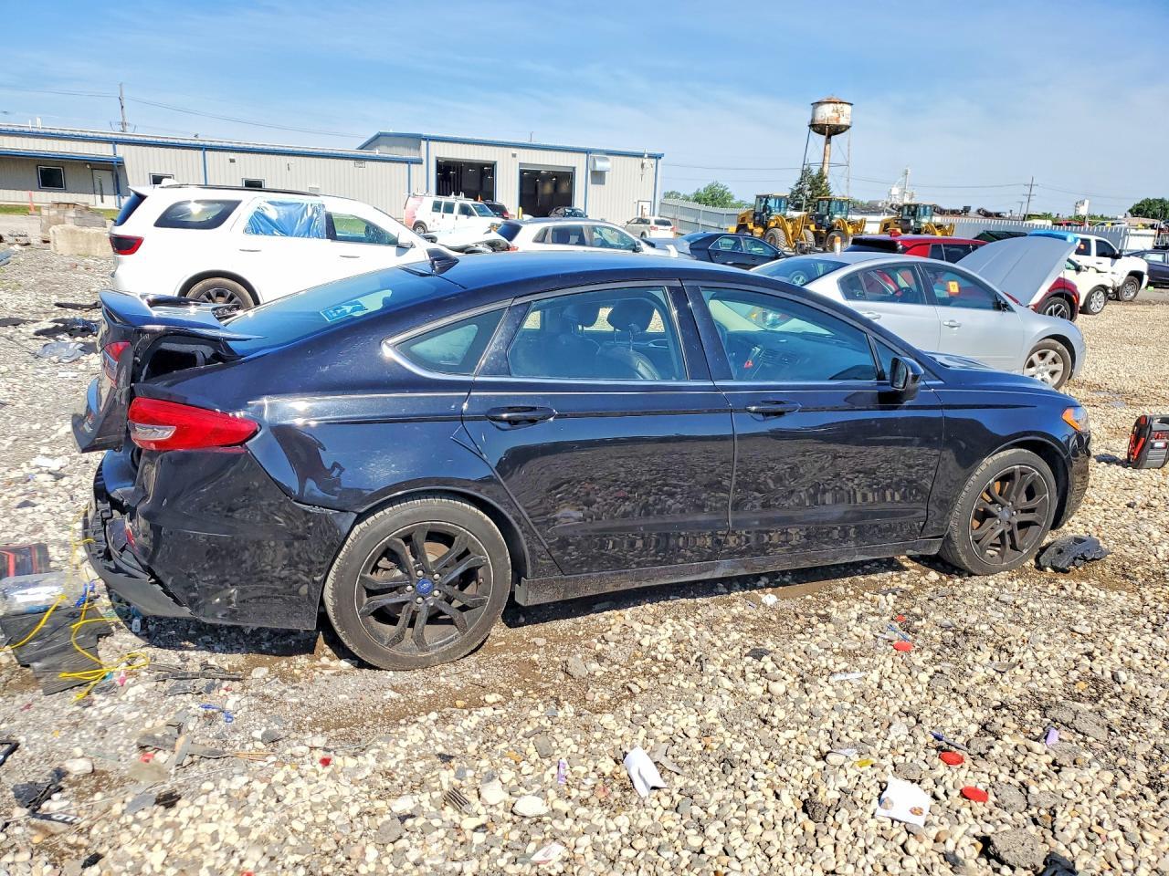 2019 Ford Fusion Se - Фото 3